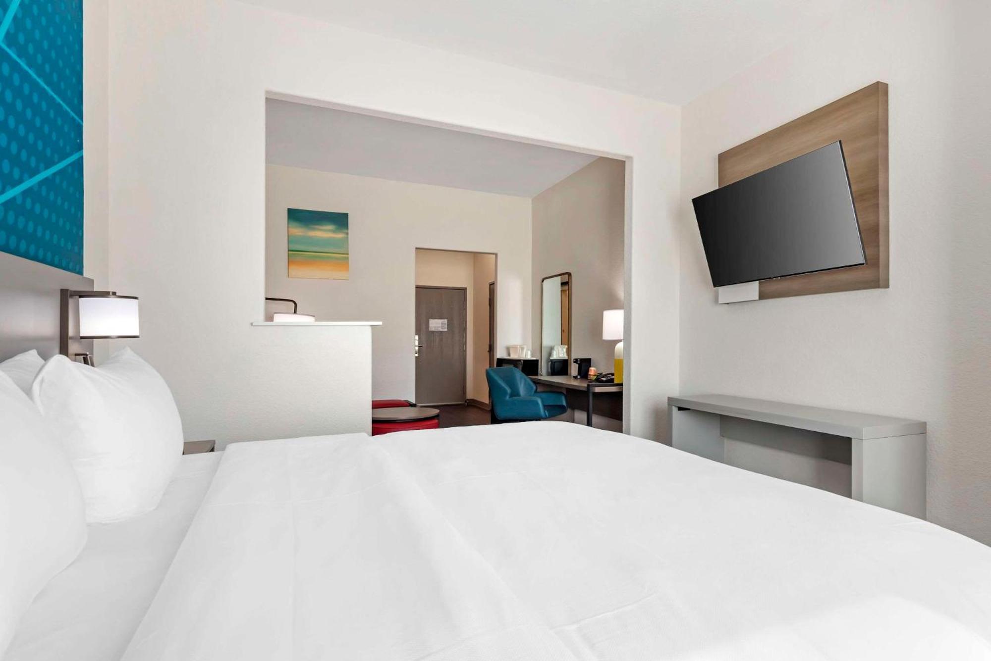 Comfort Suites Ларедо Екстер'єр фото